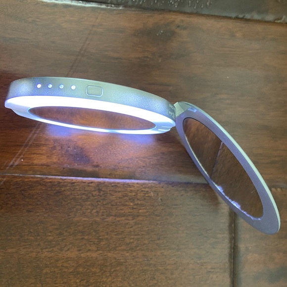 Restoration Hardware Lighted Compact Mirror Charger, Silver, NWT - Picture 4 of 11